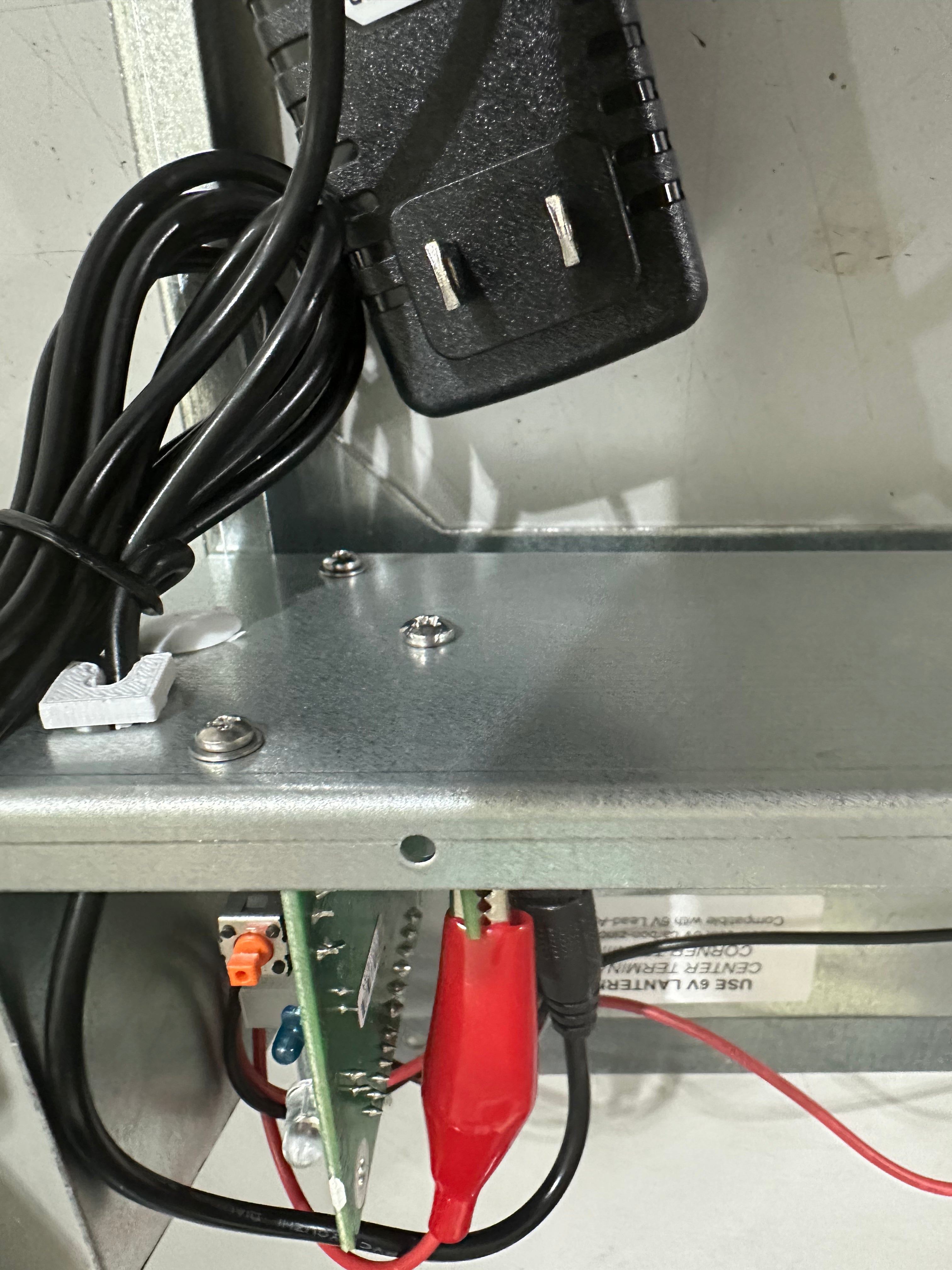 ADOR Electric Power kit, 120VAC - AdorStore Automatic Chicken Door